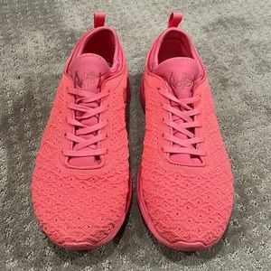 APL Techloom Phantom